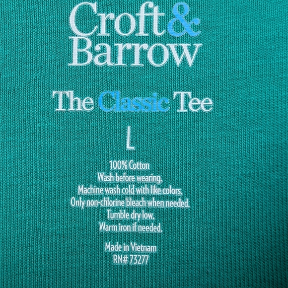 Croft & Barrow Essential Crewneck Tee Color: Greenway, Size: LARGE(EUC) - Picture 3 of 8